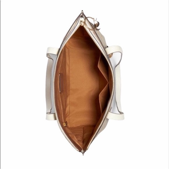 NWT Coach 2320 Signature Floral Print Khaki Chalk Canvas May Large Tote Bag - Picture 3 of 5